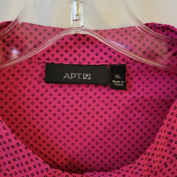 Size XL Apt 9 Top - Picture 2 of 3